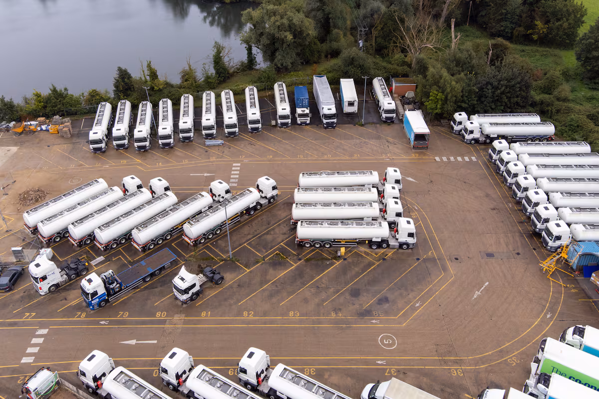Escasez de camioneros: el transporte global en jaque por una bomba demográfica