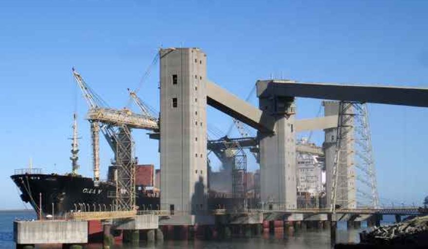 El Puerto de Bahía Blanca registra un histórico crecimiento del 63% en sus embarques de agosto