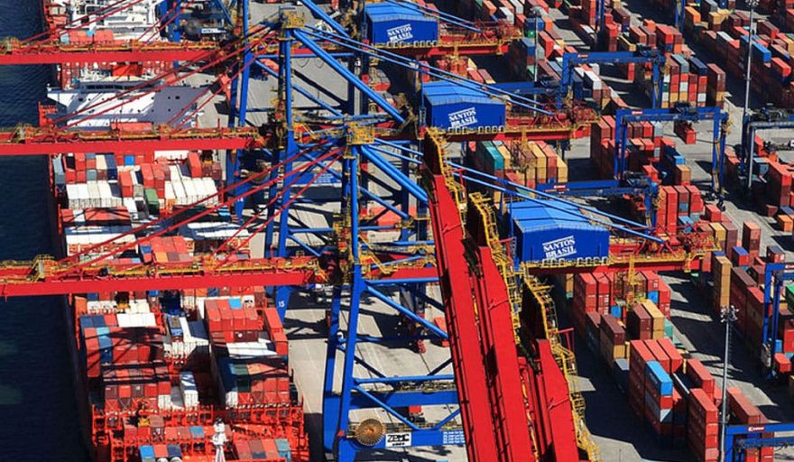 Brasil refuerza restricciones en licitación portuaria para promover la competitividad en Santos