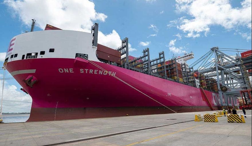 Arribó al puerto de Montevideo el portacontenedores ONE STRENGTH