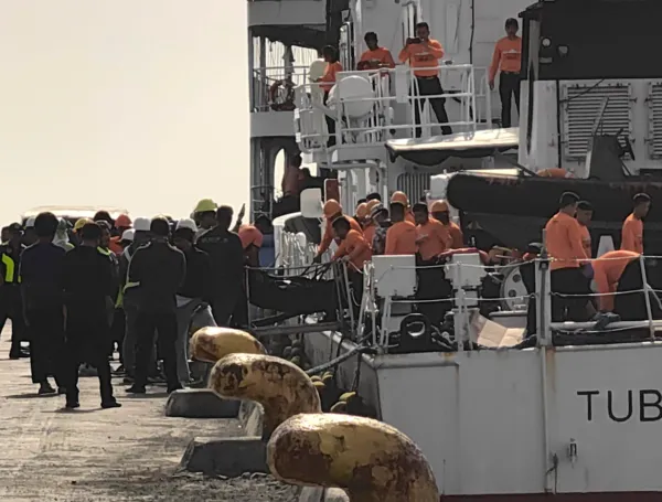 Naufragio de un ferri en el sur de Filipinas deja al menos 15 muertos y decenas de desaparecidos