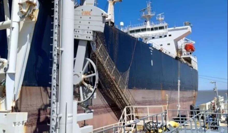 Concretan el primer embarque de petróleo neuquino a Estados Unidos por un nuevo oleoducto