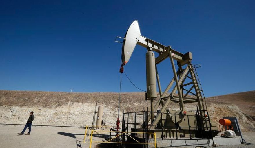 La EIA proyecta un Brent por debajo de los US$ 60 hasta 2027 por aumento de inventarios globales