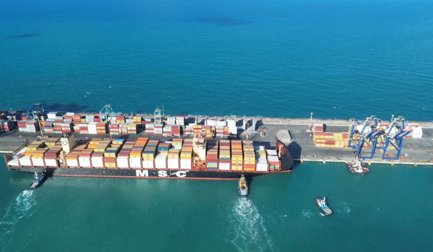 Pecém consolida su expansión y alcanza un récord histórico en movimiento de contenedores