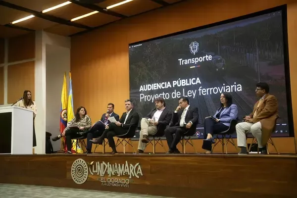 Invías respaldó el Proyecto de Ley Ferroviaria en audiencia pública sobre la reactivación del sistema férreo