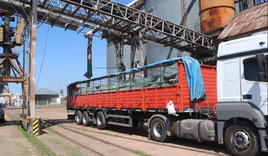 Habilitan operaciones de comercio internacional en el Centro de Acopio y Embarque Barranqueras