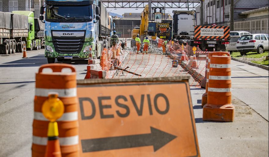 Puertos de Paraná destina R$ 8,6 millones a mejorar accesos viales al puerto de Paranaguá