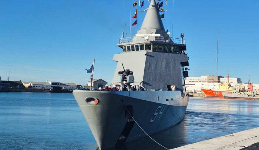 Inició la operación "Mare Nostrum XI" para vigilar la Zona Económica Exclusiva contra la pesca ilegal