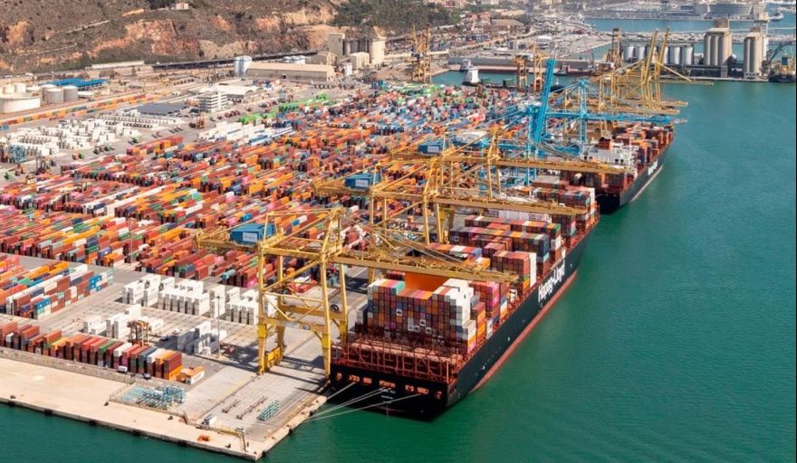 Barcelona creció 5,8% en tráfico de mercancías en los primeros cuatro meses del año impulsado por los líquidos a granel
