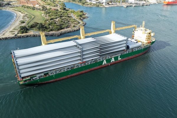 Imagen de portada - AAL Transports 125,175 Tonnes of Components for King Rocks Wind Farm in Australia
