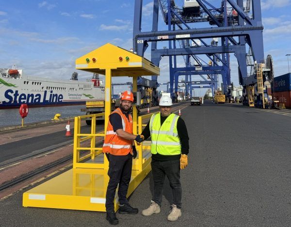 Imagen de portada - ABP Installs Lashing Stations to Enhance Safety at UK Container Terminals