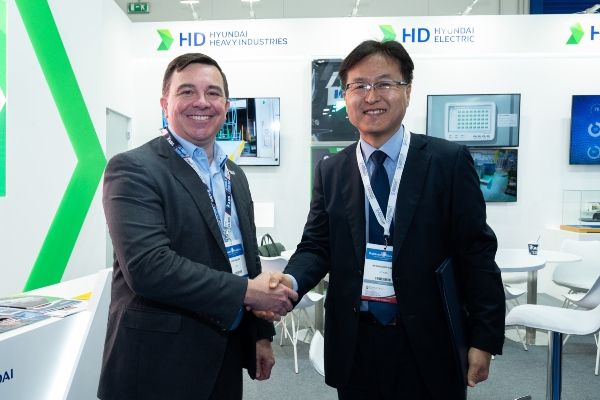 Imagen de portada - ABS, KSOE and HHI Complete Development Project for 16,000 TEU Vessel and Hybrid Battery System