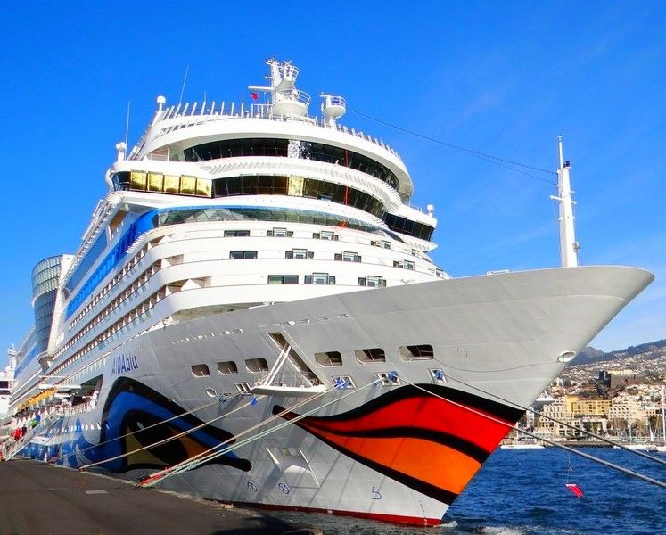 Imagen de portada - AIDA Cancela Visitas a Santorini en 2027