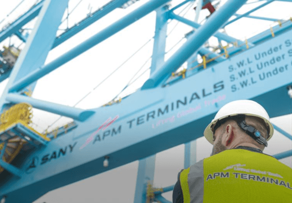 Imagen de portada - APM Terminals Suape Receives its First Commercial Vessel and Begins Operations