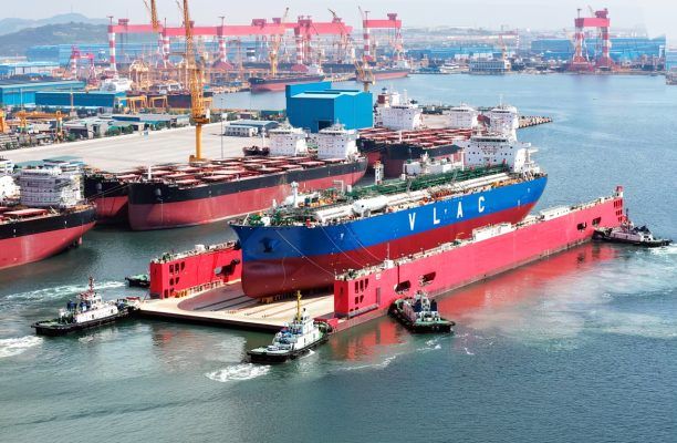 Imagen de portada - Adnoc L&S Invests USD 1.3 Billion in Acquisition of 11 Vessels