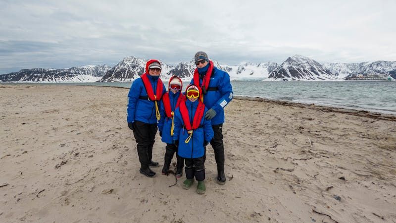 Imagen de portada - Aurora Expeditions Abre Expediciones a Niños de Seis Años en Adelante