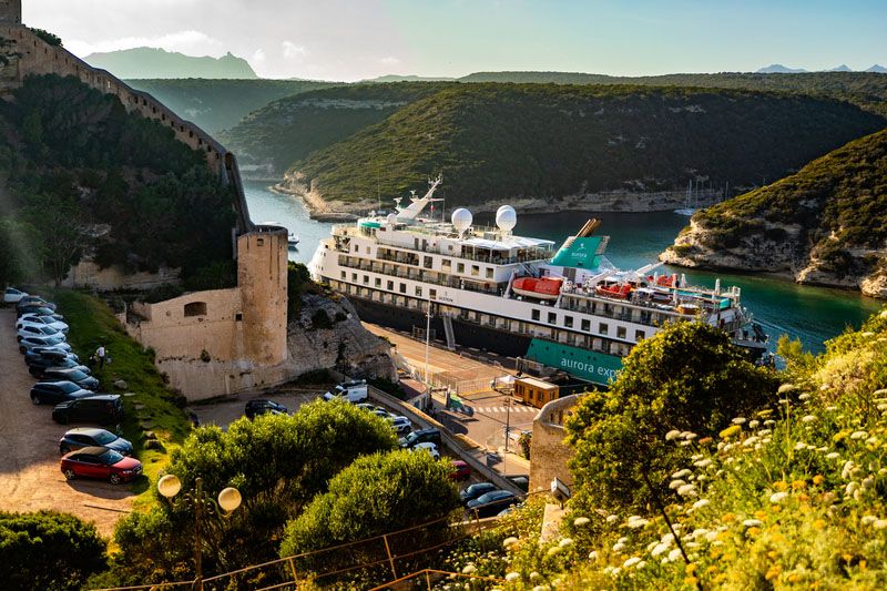 Imagen de portada - Aurora Expeditions Abre Reservas para la Temporada 2028 del Hemisferio Norte