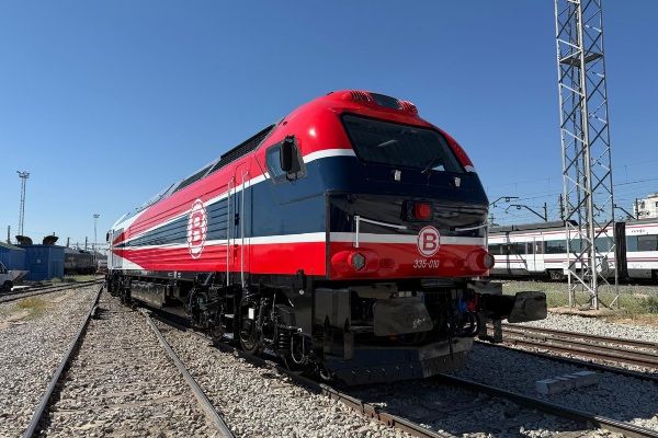 Imagen de portada - Boluda Shipping Unveils New Corporate Design on Railway Locomotives