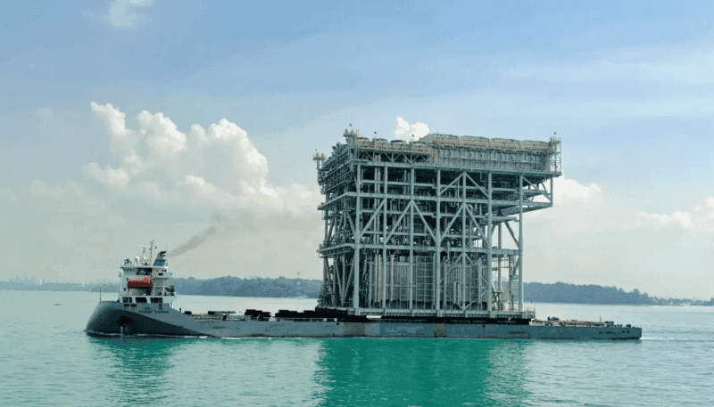 Imagen de portada - Buques de carga pesada entregan módulos de Arctic LNG 2 a Rusia en medio de sanciones