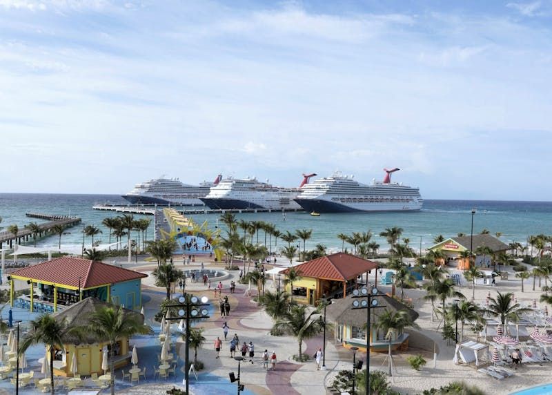 Imagen de portada - Carnival Corporation Completa la Extensión del Muelle de Celebration Key Antes de lo Previsto
