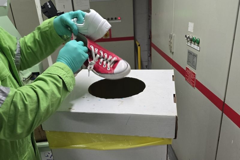 Imagen de portada - Carnival se asocia con Sneaker Impact para reciclar zapatos en toda su flota de EE. UU.