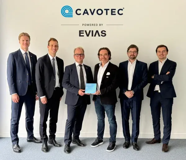 Imagen de portada - Cavotec and Evias Sign Distribution Agreement for Automatic Charging in Ports