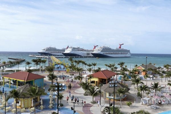 Imagen de portada - Celebration Key Pier Expansion in Bahamas Doubles Carnival's Capacity