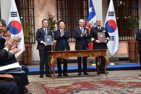 Imagen de portada - Chilean Navy and Korean Coast Guard Sign Maritime Cooperation Agreement
