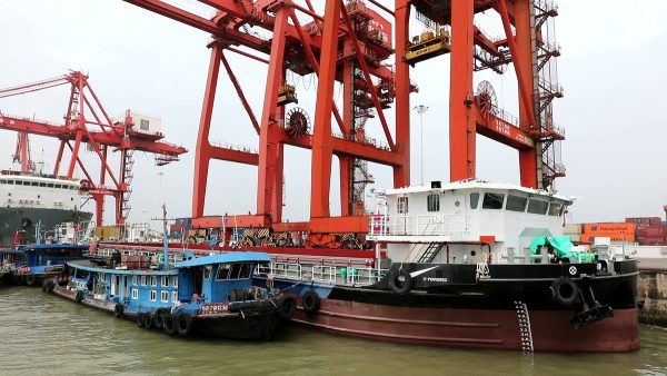 Imagen de portada - China's First All-Electric Export Container Ship Enters Service