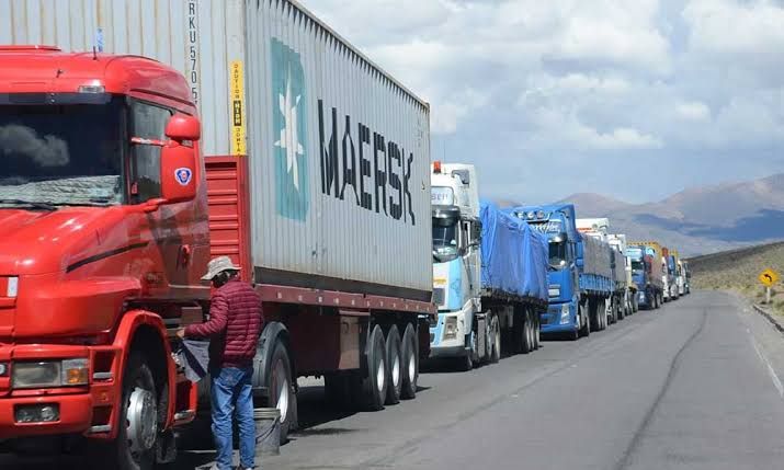 Imagen de portada - Colchane Border Blockade: 500 Bolivian Trucks Stranded Due to Time Restriction