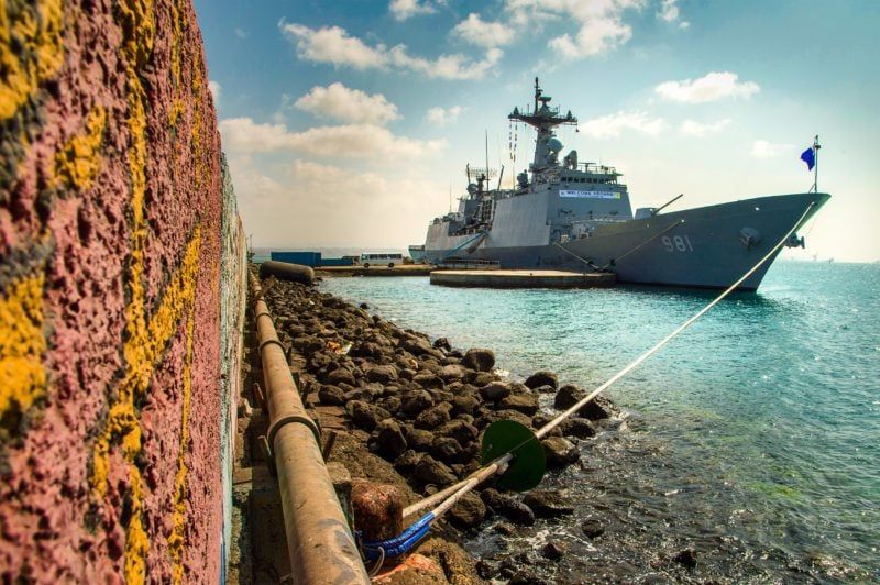Imagen de portada - Corea del Sur prepara despliegue naval en el Estrecho de Ormuz