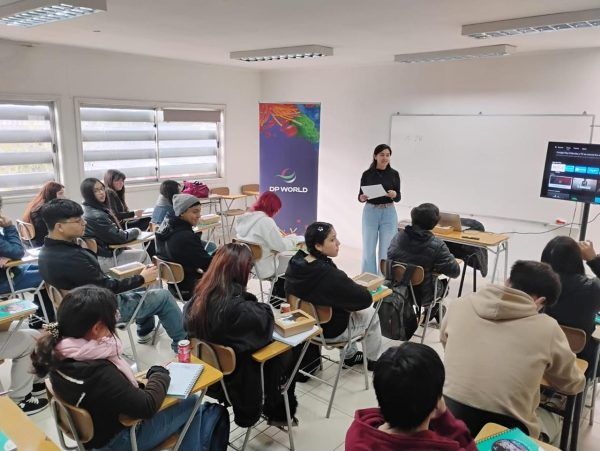 Imagen de portada - DP World San Antonio Launches New Edition of English Academy for Students