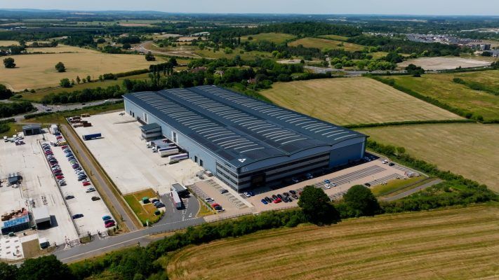 Imagen de portada - DP World acquires six GXO logistics centers in the United Kingdom