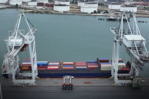Imagen de portada - Diamond Line Launches INX5 Service at Le Havre Terminal