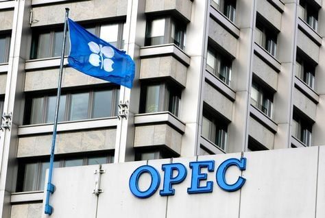 Imagen de portada - EAU abandonó la OPEP para bombear más a medida que se acerca el fin de la era del petróleo, dice asesor presidencial
