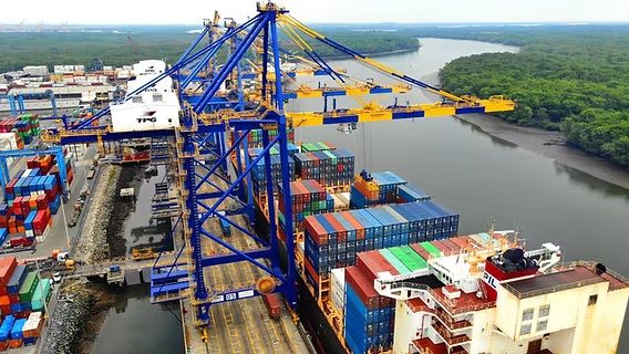 Imagen de portada - Ecuador Closed the First Four Months of 2026 with a Surplus in its Trade Balance