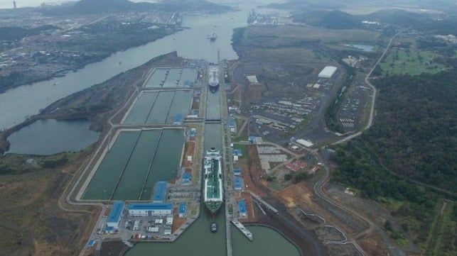Imagen de portada - El Canal de Panamá reduce preventivamente los niveles de calado debido al pronóstico de El Niño