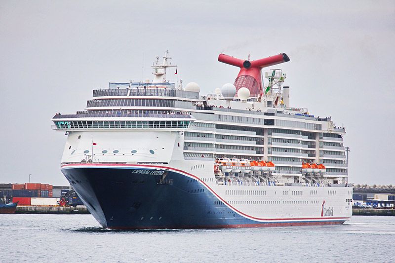 Imagen de portada - El Carnival Legend ofrecerá un crucero para ver el eclipse desde Dover en agosto de 2026