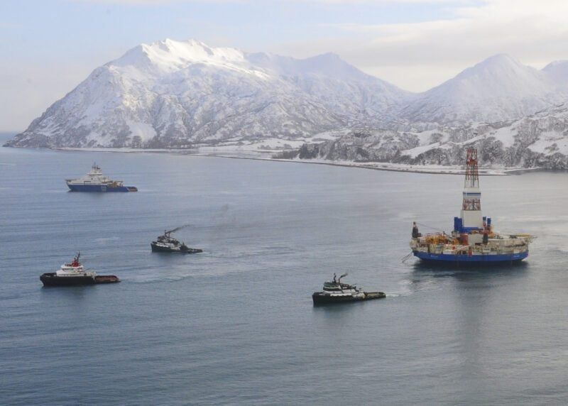 Imagen de portada - El Departamento del Interior Revisa las Regulaciones de Perforación Ártica para la Costa Afuera de Alaska