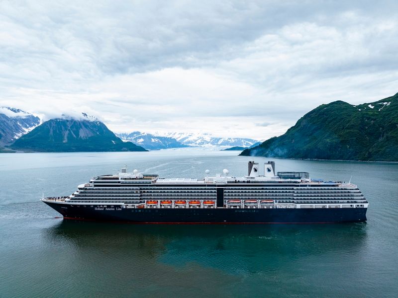 Imagen de portada - El Noordam en el crucero de 28 noches de Holland America a Alaska