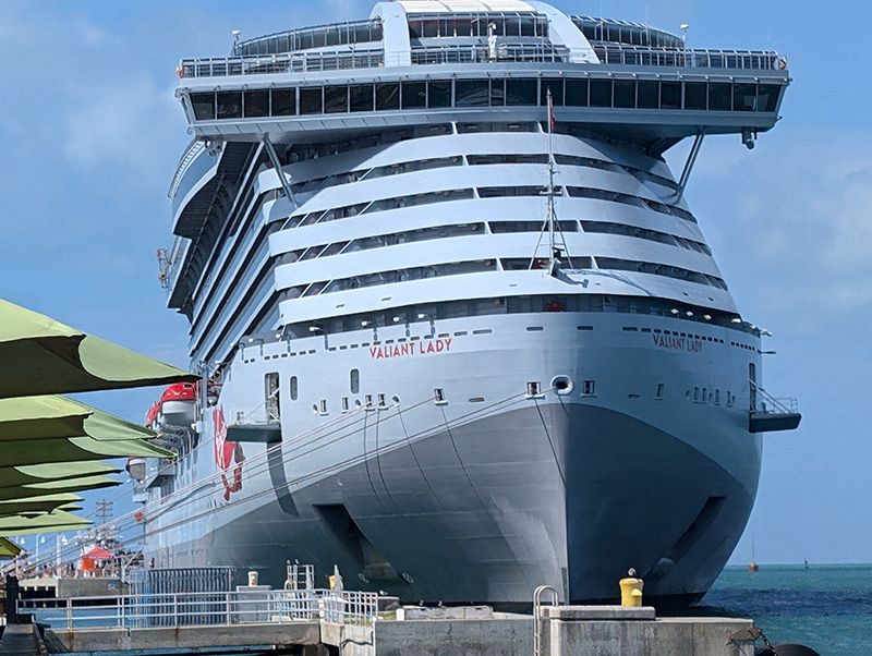 Imagen de portada - El Valiant Lady de Virgin Voyages Celebra Cinco Años en Servicio