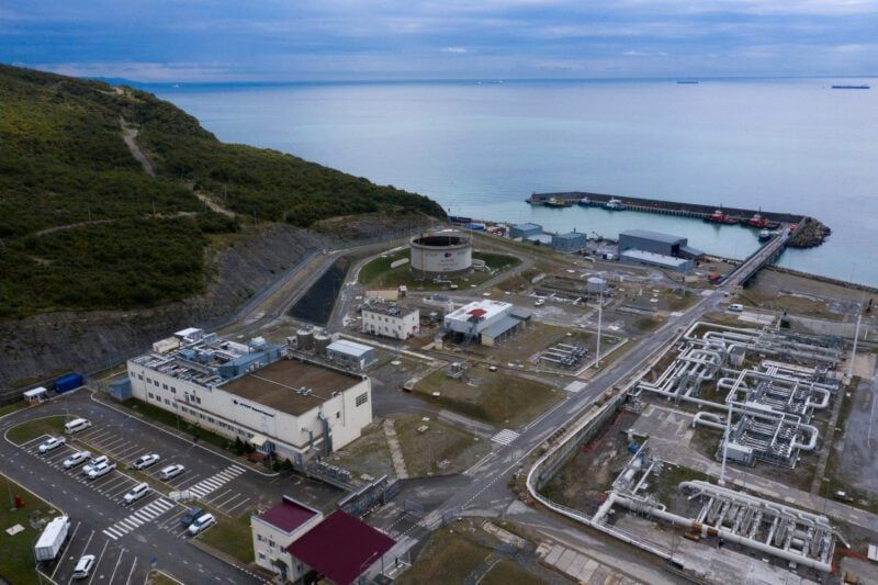 Imagen de portada - El puerto de Novorossiysk reanuda las operaciones petroleras tras un ataque con drones