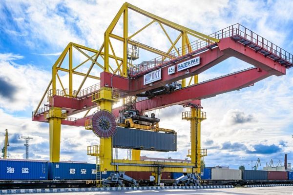 Imagen de portada - First China-St. Petersburg Regular Container Rail Service Operated by FCT