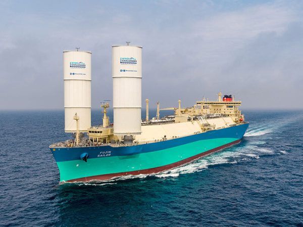 Imagen de portada - First LNG Carrier with Wind Challenger Wind Propulsion System Christened by MOL