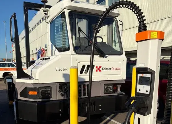 Imagen de portada - GCT Port of Vancouver Installs Electric Charging Infrastructure with Kempower and EVlution