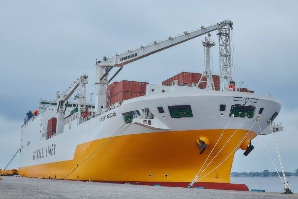 Imagen de portada - Great Abidjan Vessel Makes Special Call at Port of Tema