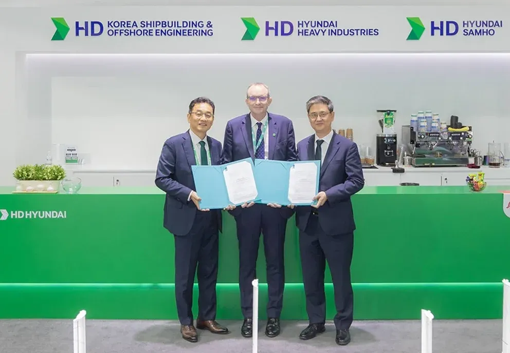 Imagen de portada - HHI, KSOE, and Lloyd's Register to Develop Hybrid-Electric LNG Carriers