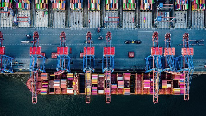 Imagen de portada - HHLA Sees 6.7% Drop in Container Volume Handled in First Half