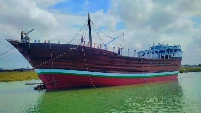Imagen de portada - India Condena Ataque a Pequeño Buque Mercante Hundido Frente a Omán