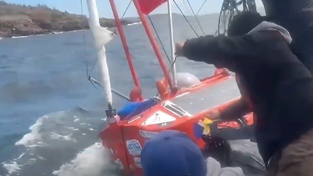 Imagen de portada - Intento de cruce del Atlántico en un barco de cuatro pies termina en rescate frente a Terranova